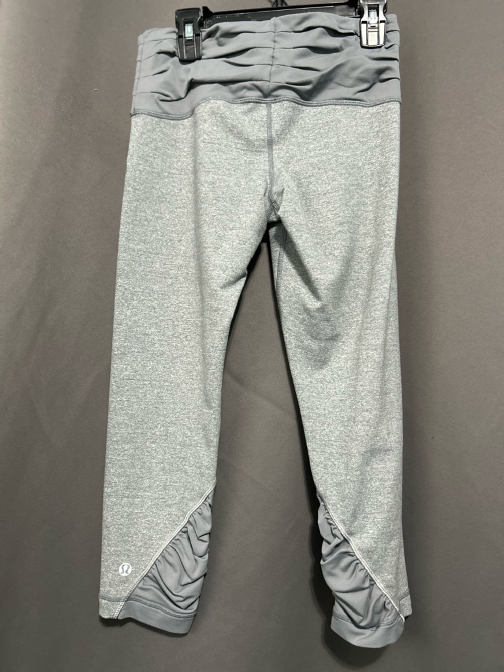 lululemon athletica Gray Ruched Cropped Leggings sz:6
